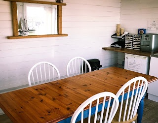 Beach-Hut-9